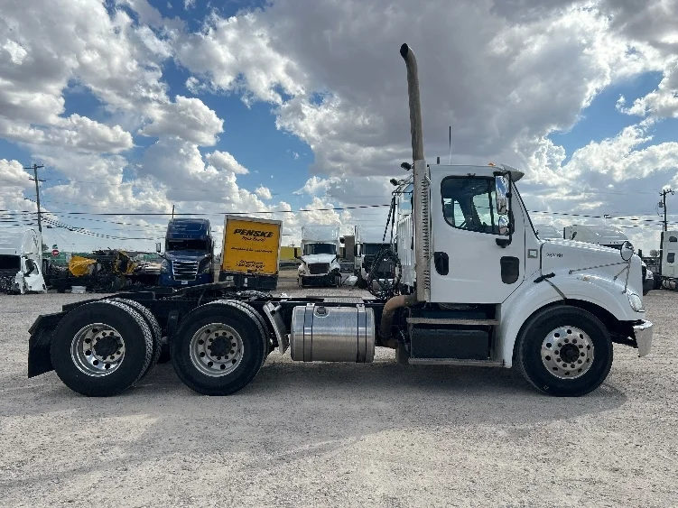 2019 Freightliner M2 112 - image 8