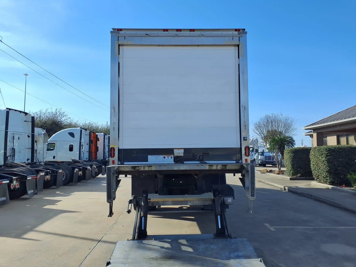 2019 International MV - image 5