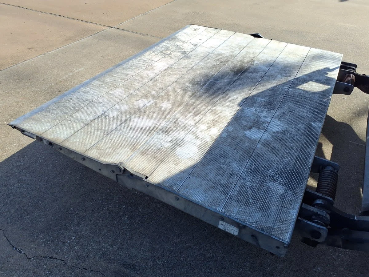 2019 International MV - image 13