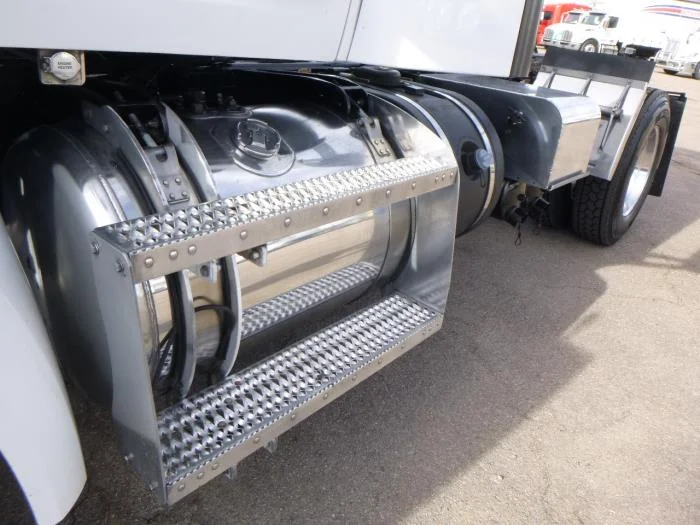 2020 Peterbilt 579 - image 19