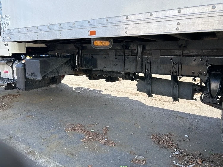 2016 Freightliner M2 106 - image 5