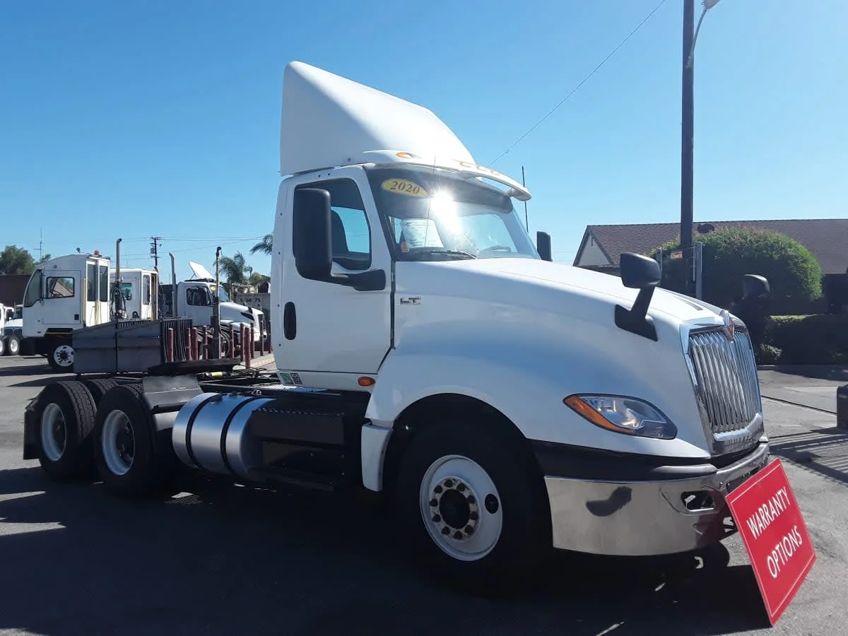 2020 International LT in Montebello, CA — photo 3