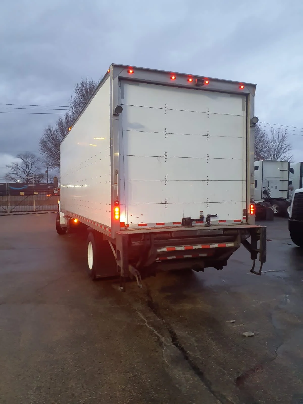 2020 Freightliner M2 106 - image 6