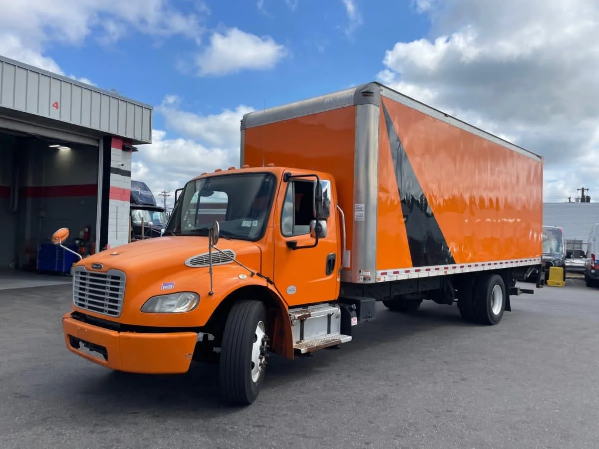 2018 Freightliner M2 106 in Farmingdale, NY