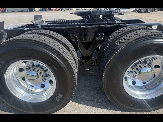 2027 Kenworth T880 in Van Buren, AR — photo 15