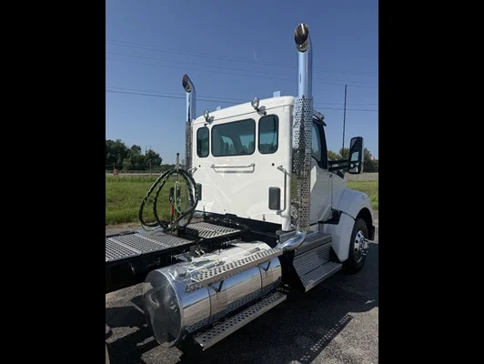 2027 Kenworth T880 in Van Buren, AR — photo 13