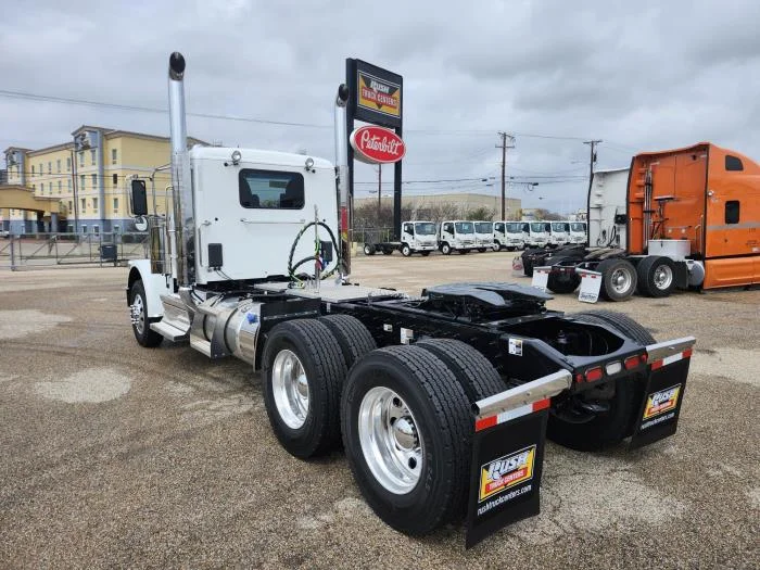 2027 Peterbilt 589 in Waco, TX — photo 4