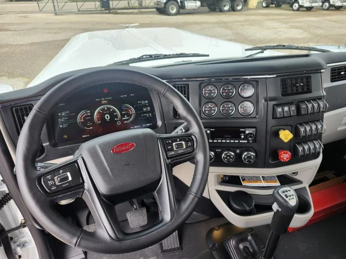2027 Peterbilt 589 in Waco, TX — photo 8