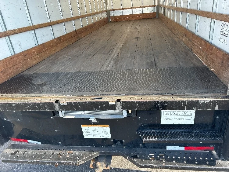 2021 International MV - image 9