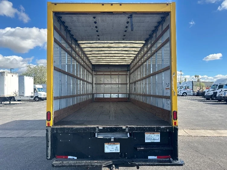 2021 International MV in Phoenix, AZ — photo 8
