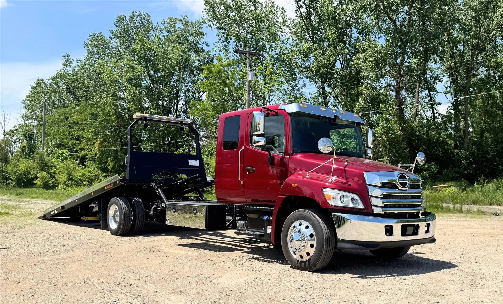 2025 Hino in London, OH — photo 18