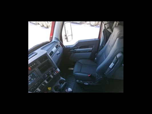 2027 Kenworth T680 in El Paso, TX — photo 20