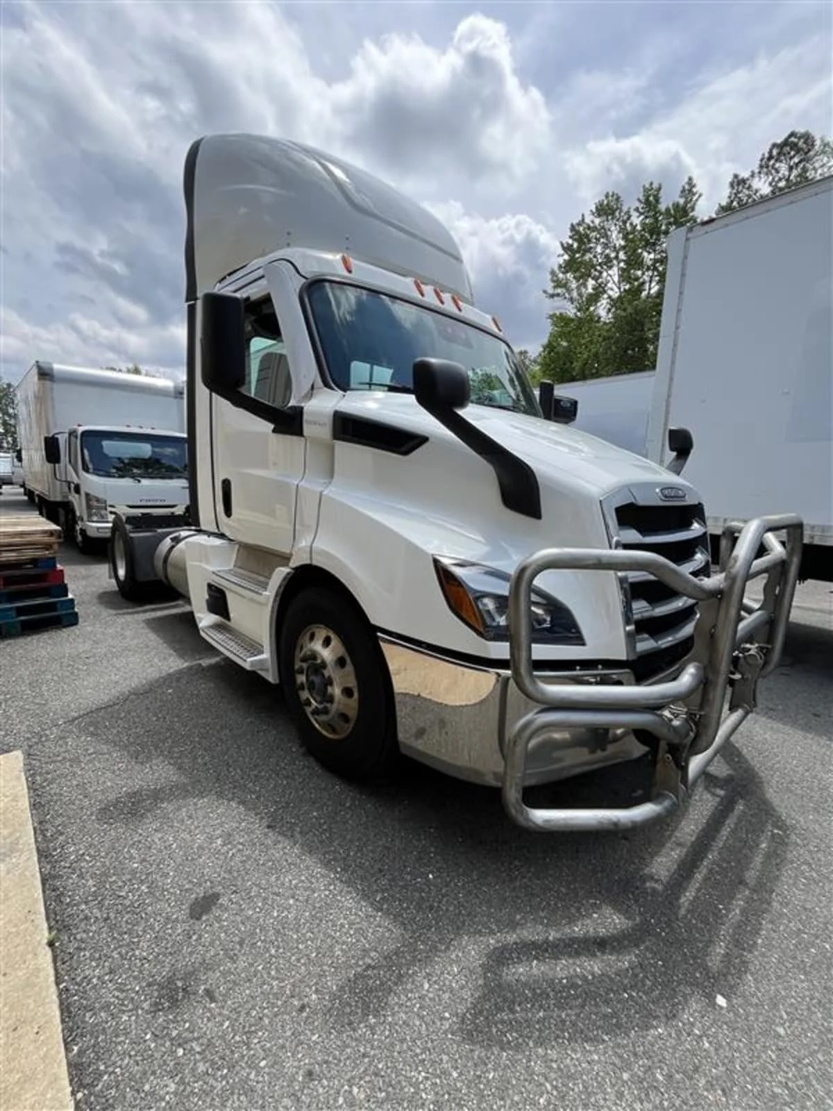 2021 Freightliner Cascadia in Ashland, VA — photo 3