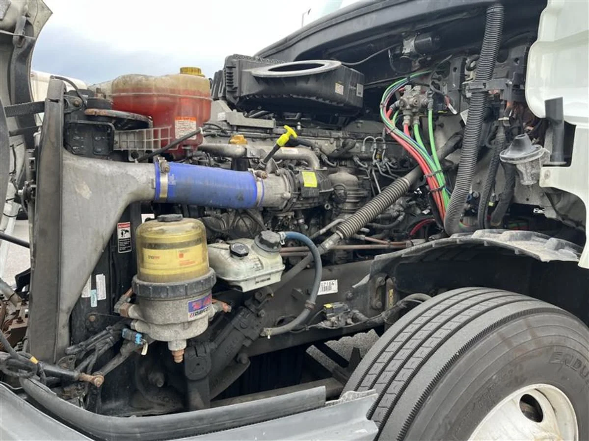 2020 Freightliner Cascadia in Beltsville, MD — photo 8