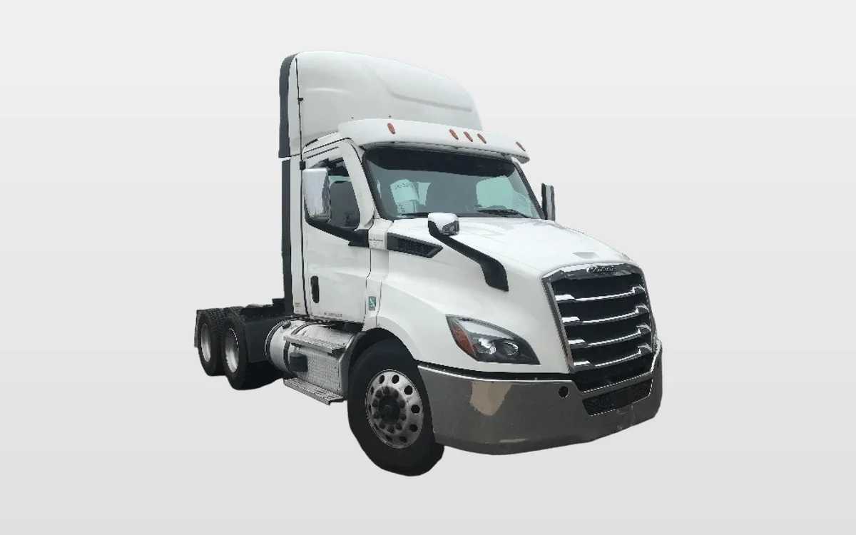 2021 Freightliner Cascadia - image 1