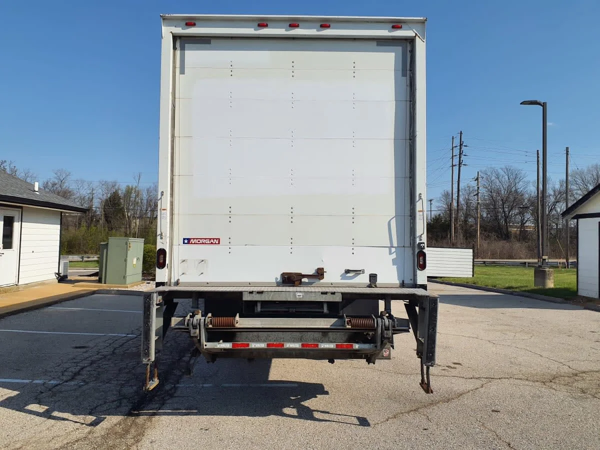 2019 International 4300 in O'fallon, MO — photo 5