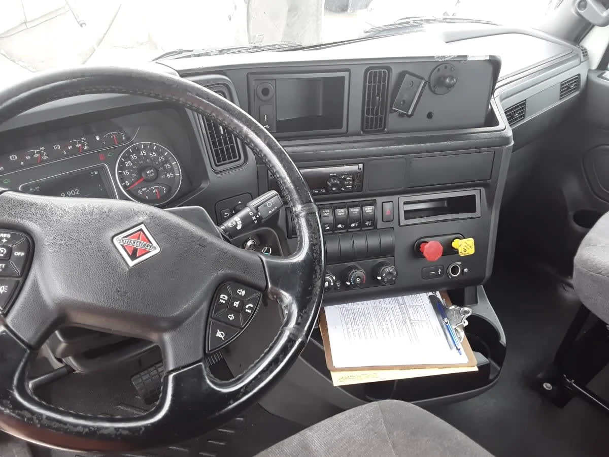 2020 International RH - image 7