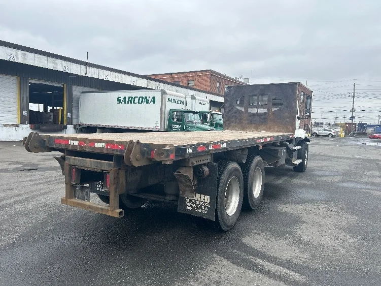 2020 Freightliner 114SD - image 9