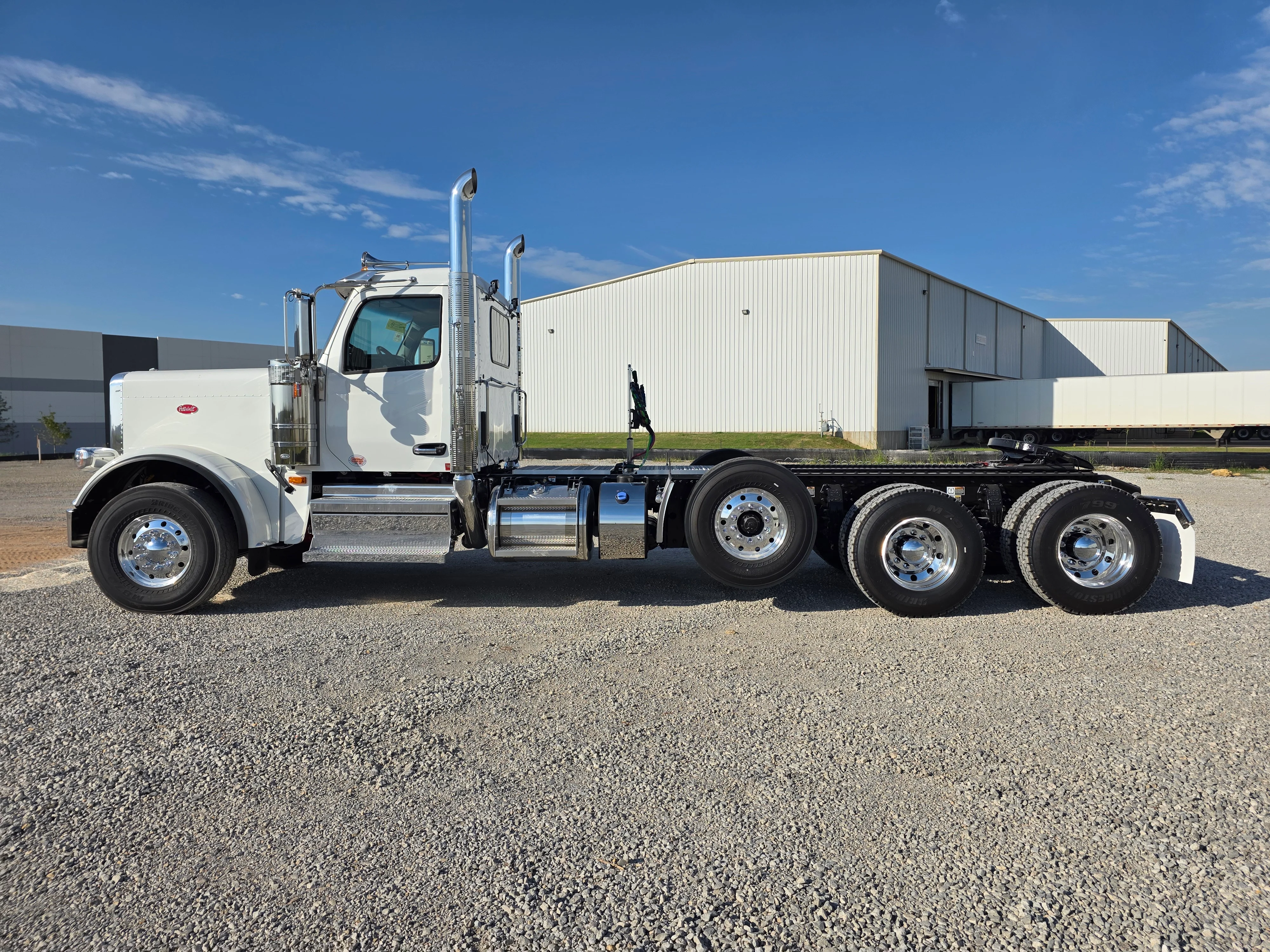 2026 Peterbilt 589 in Fort Smith, AR — photo 2