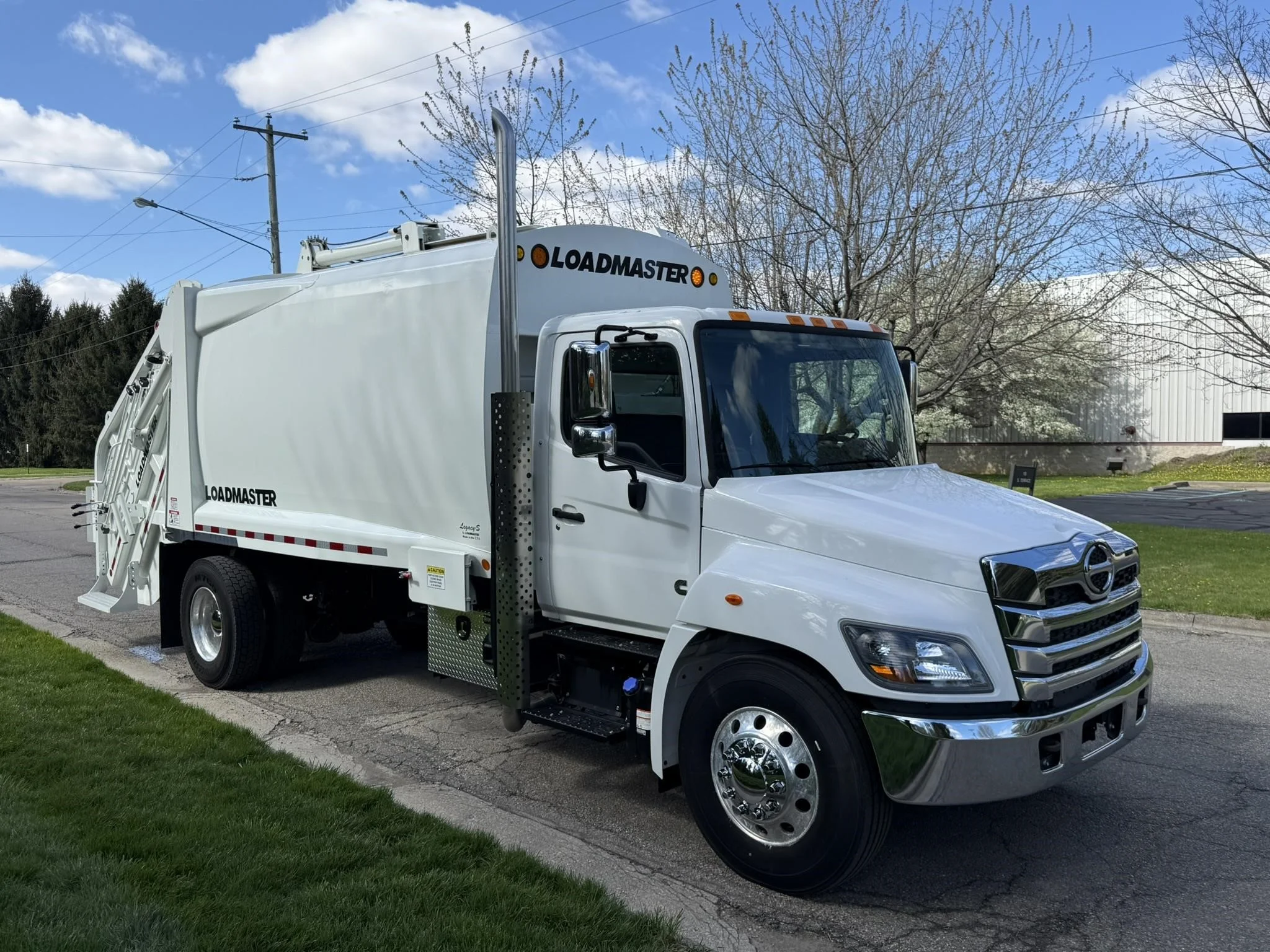 2024 Hino L7