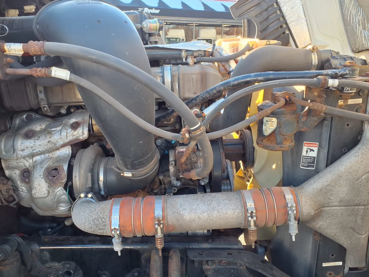 2017 Freightliner Cascadia - image 9