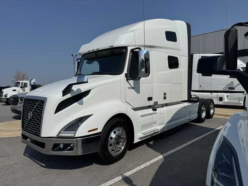 2024 Volvo VNL 860
