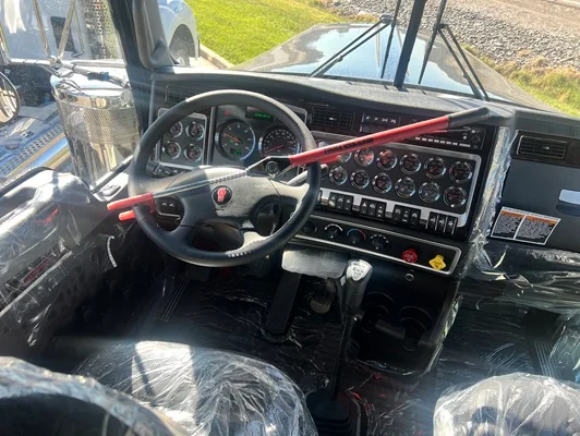 2027 Kenworth W900 in Grand Junction, CO — photo 10