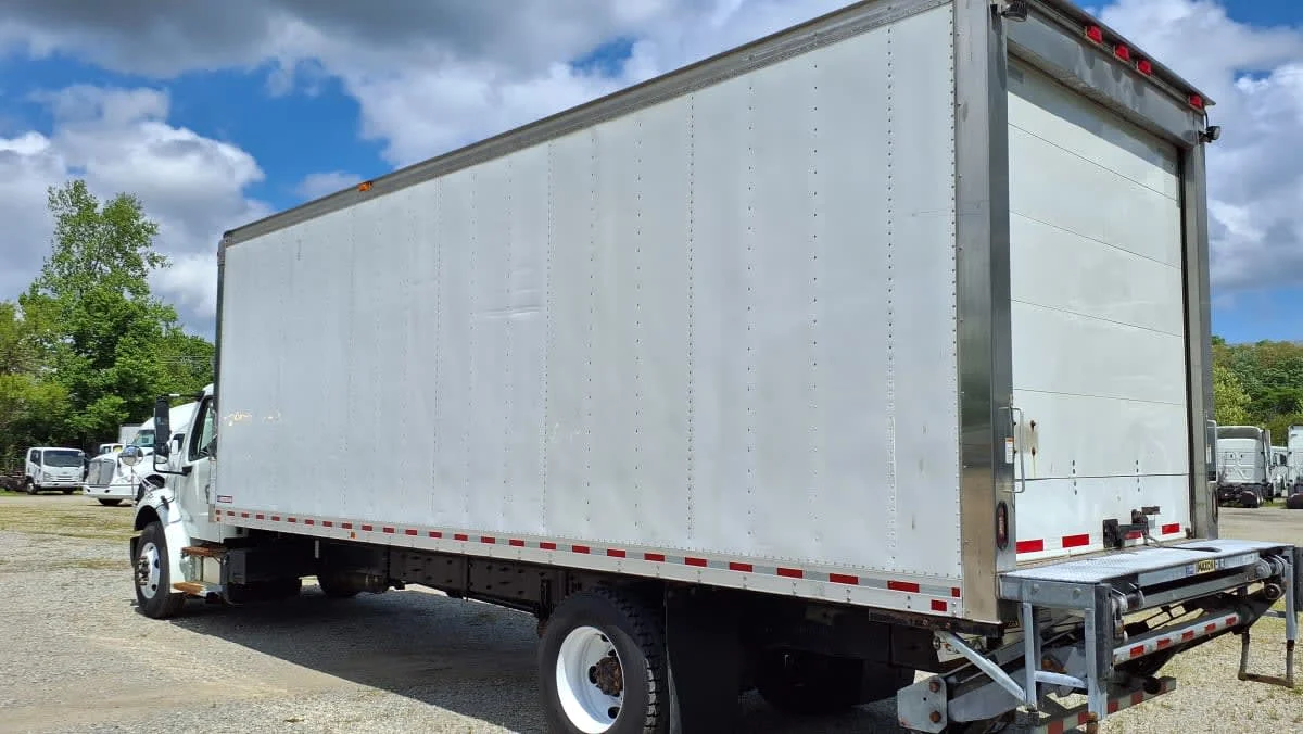 2019 Freightliner M2 106 in West Chester, OH — photo 6