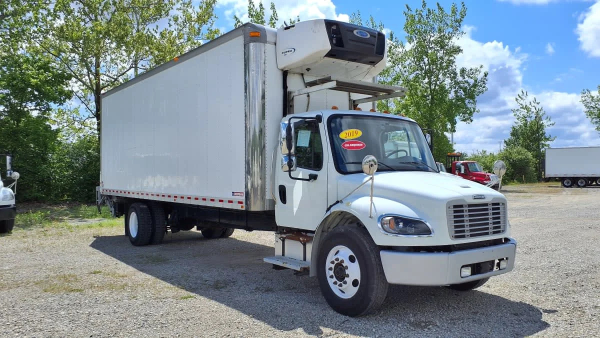 2019 Freightliner M2 106 in West Chester, OH — photo 3
