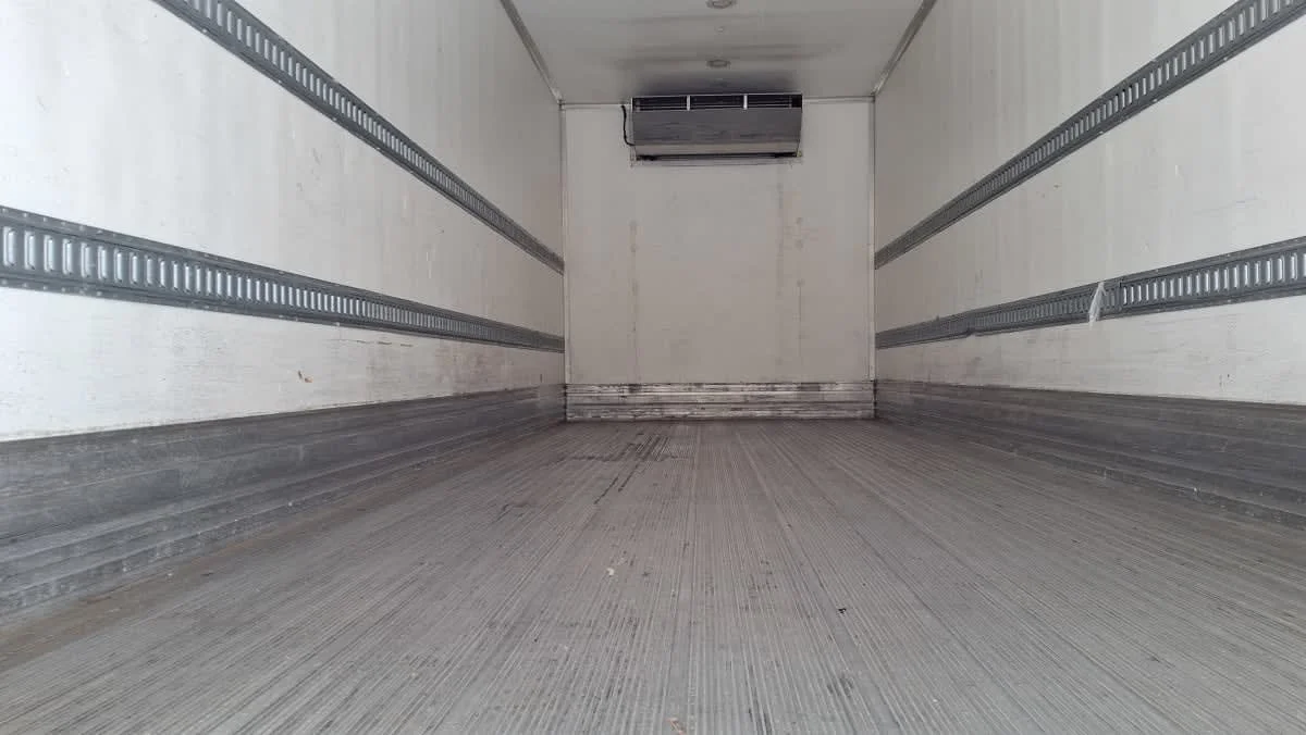 2019 Freightliner M2 106 in West Chester, OH — photo 9