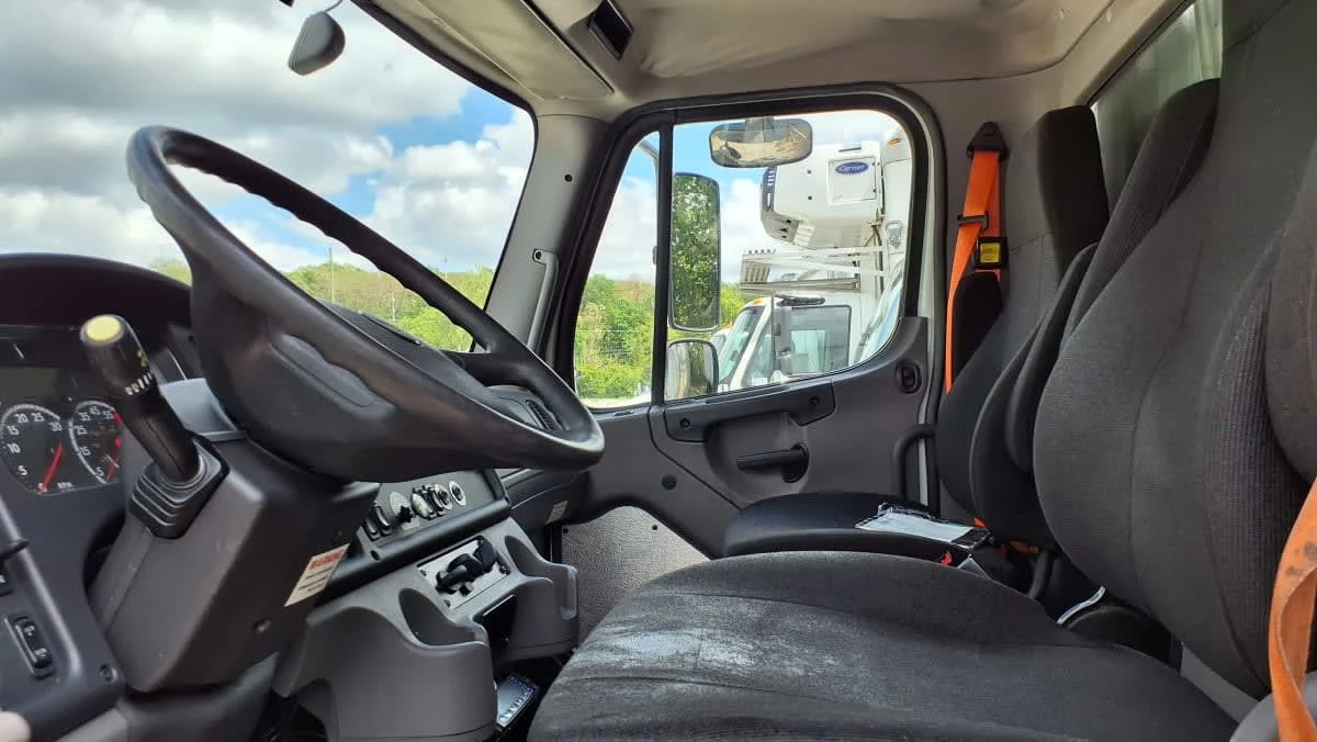 2019 Freightliner M2 106 in West Chester, OH — photo 8