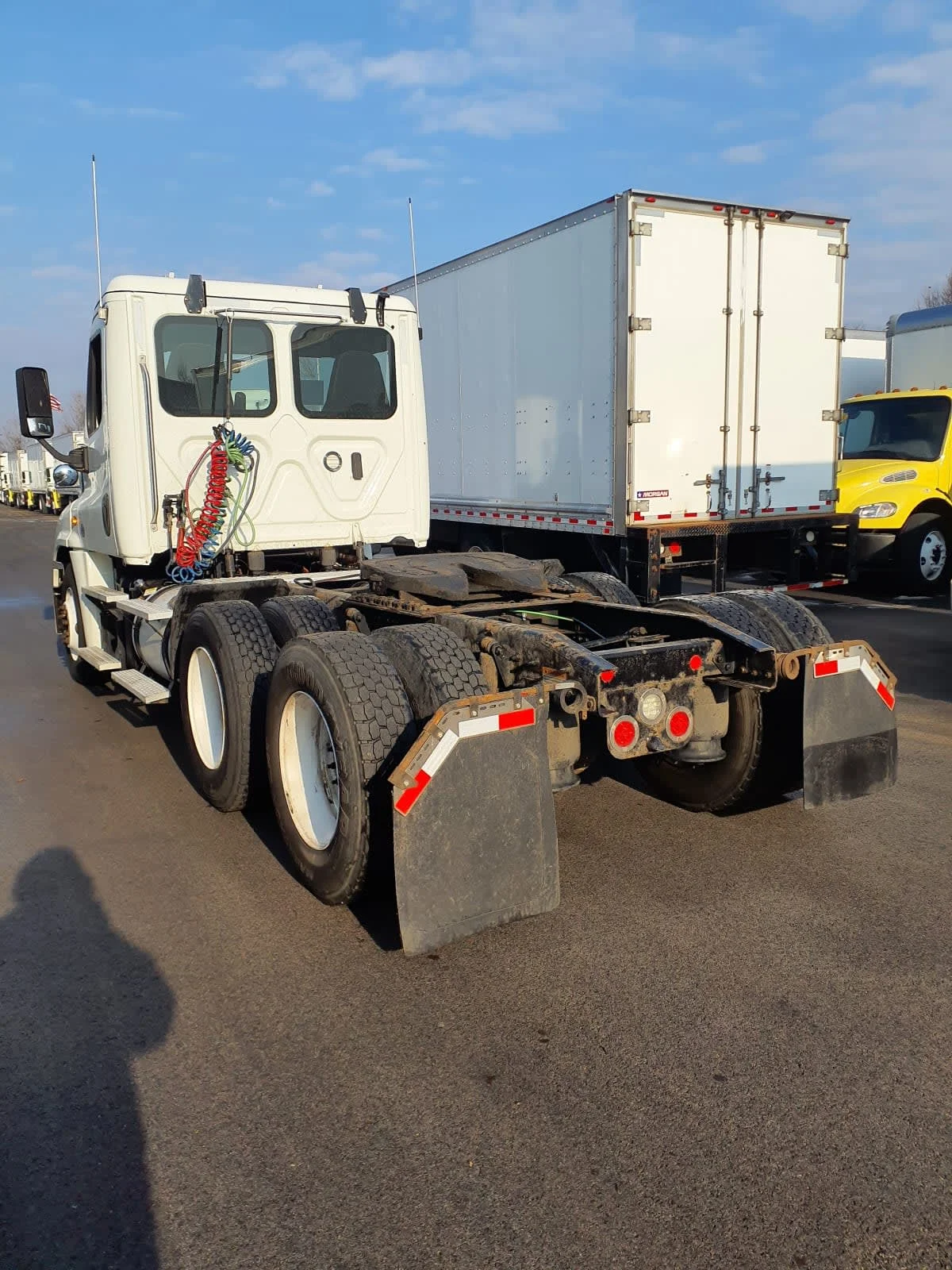 2019 Freightliner Cascadia in Bolingbrook, IL — photo 6