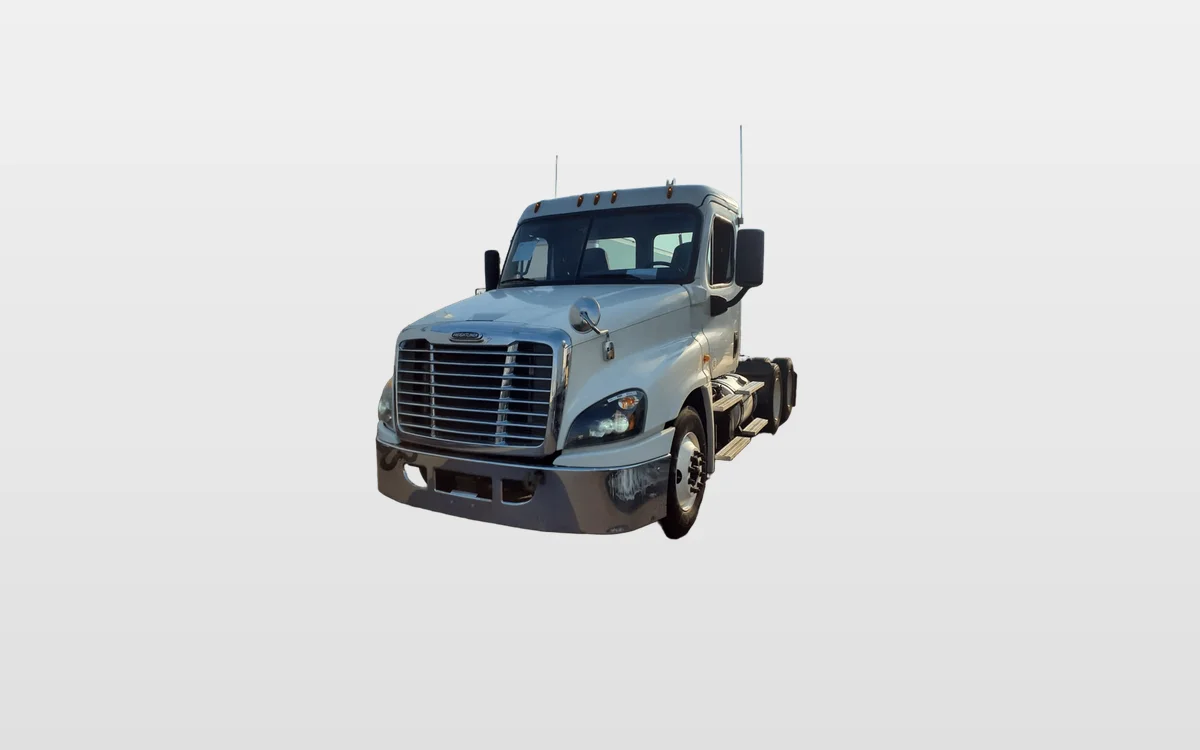 2019 Freightliner - image 1