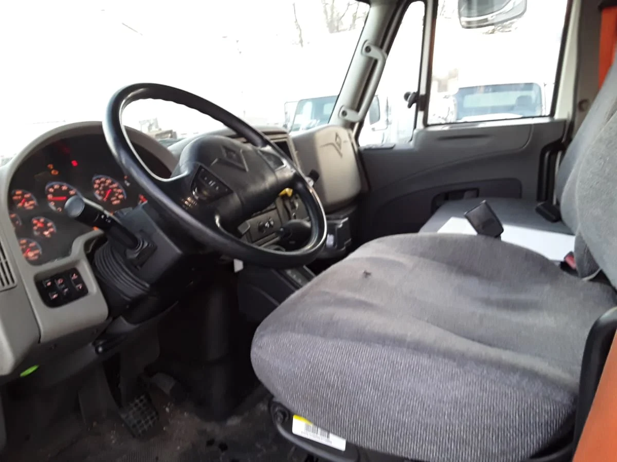 2017 International 4300 in Salisbury, MA — photo 7