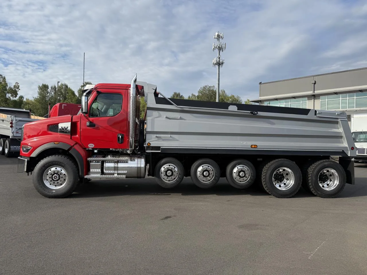 2025 Western Star 49X in Ridgefield, WA — photo 4