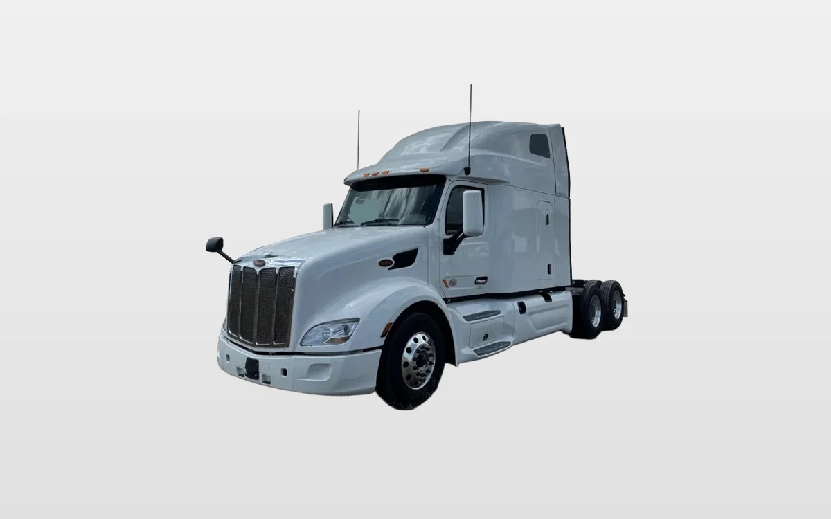 2022 Peterbilt 579 - image 1