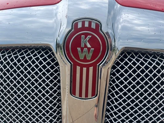 2024 Kenworth T680 in Cedar Rapids, IA — photo 7