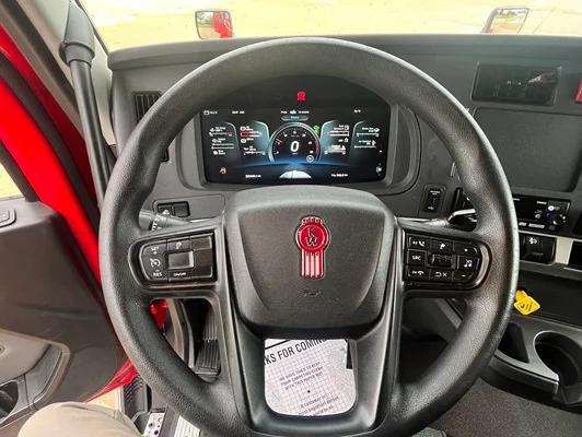 2024 Kenworth T680 in Cedar Rapids, IA — photo 16