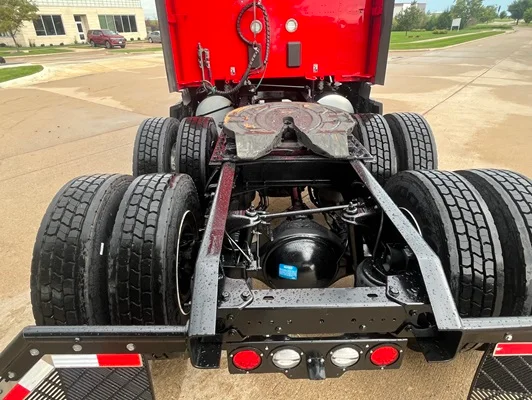 2024 Kenworth T680 in Cedar Rapids, IA — photo 21