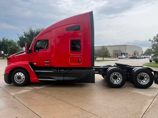 2024 Kenworth T680 in Cedar Rapids, IA — photo 23