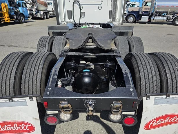 2021 Peterbilt 579 in MS — photo 8