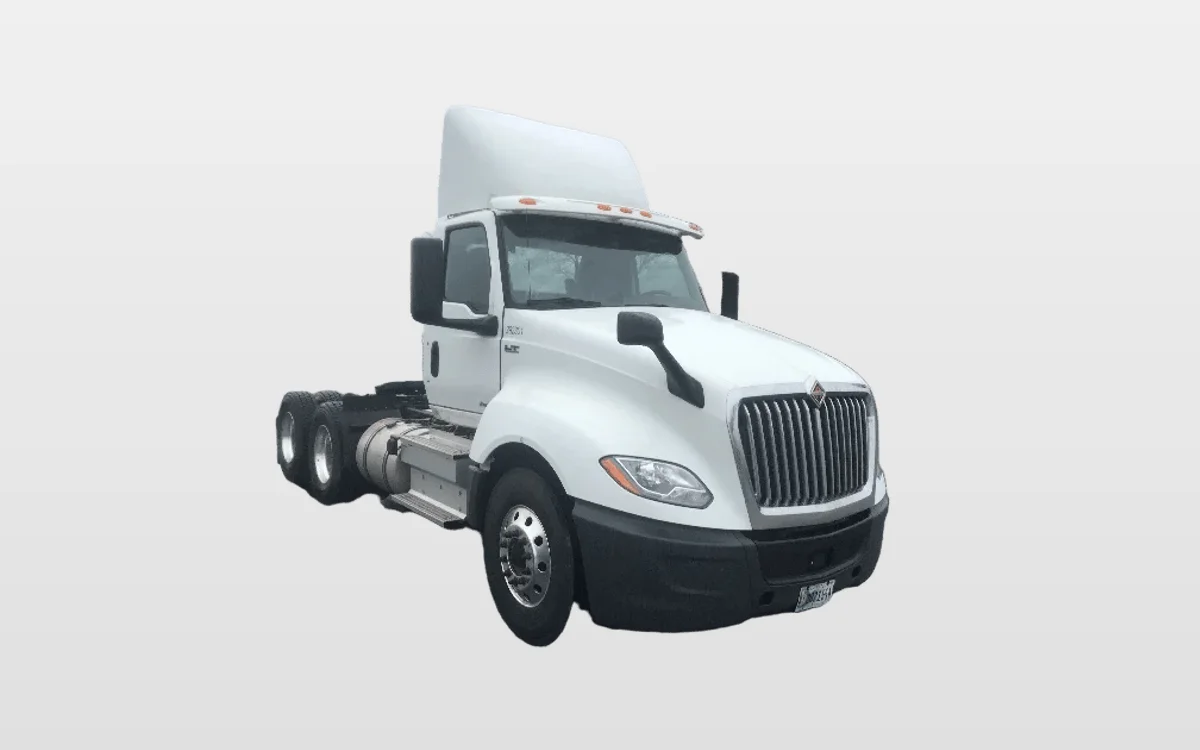 2020 International LT - image 1