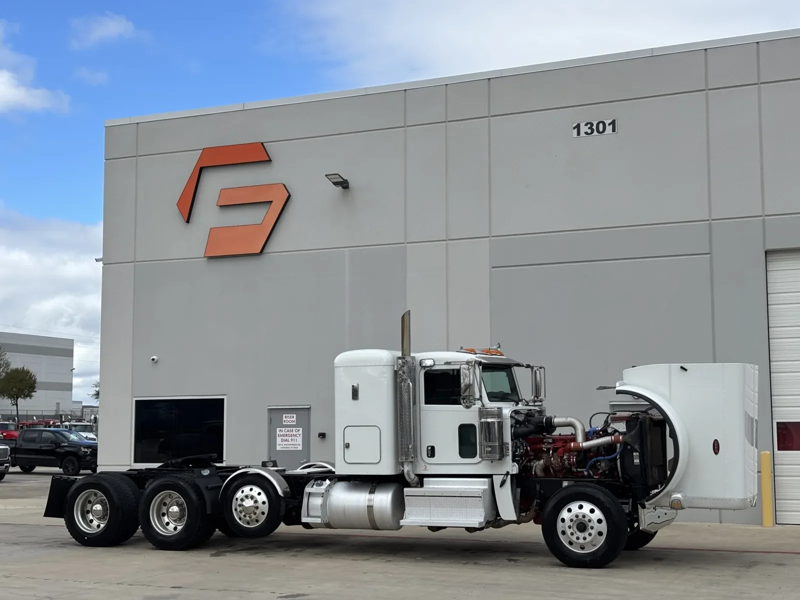 2020 Peterbilt 389 in Hutchins, TX — photo 9