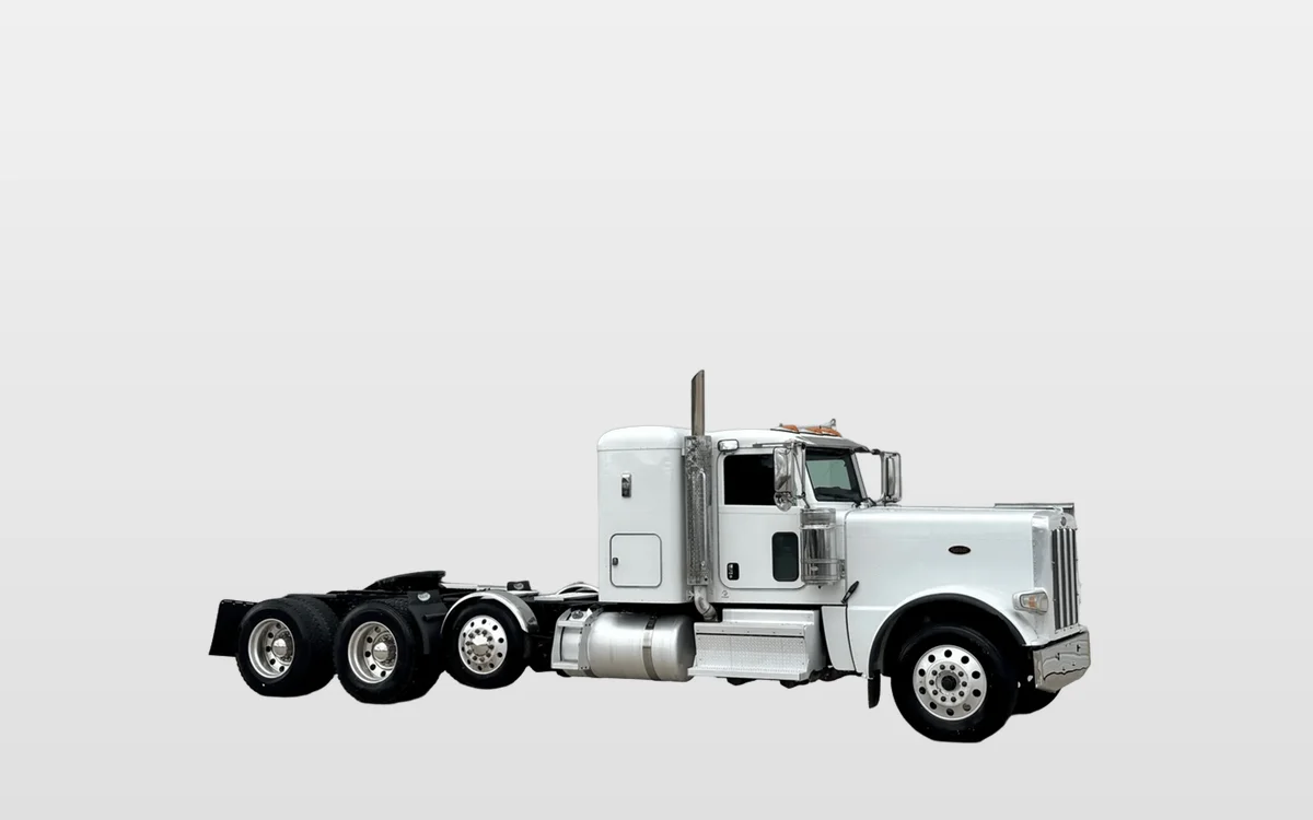 2020 Peterbilt 389 - image 1
