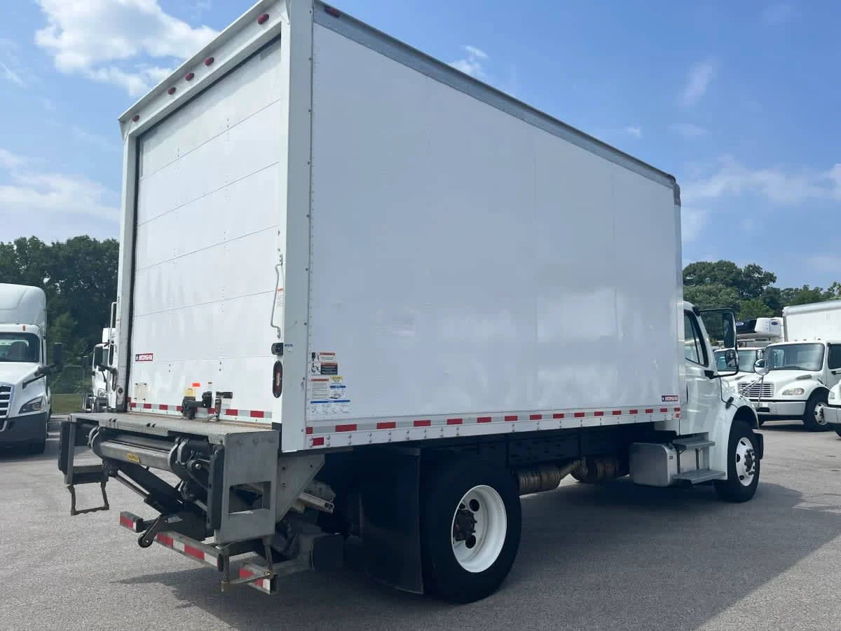 2020 Freightliner M2 106 in Beltsville, MD — photo 4