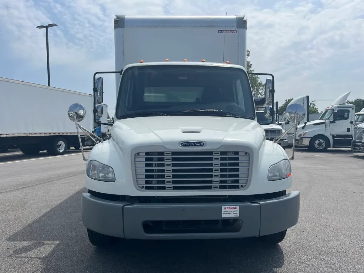 2020 Freightliner M2 106 in Beltsville, MD — photo 2