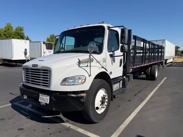 2020 Freightliner eM2 in West Sacramento, CA — photo 3