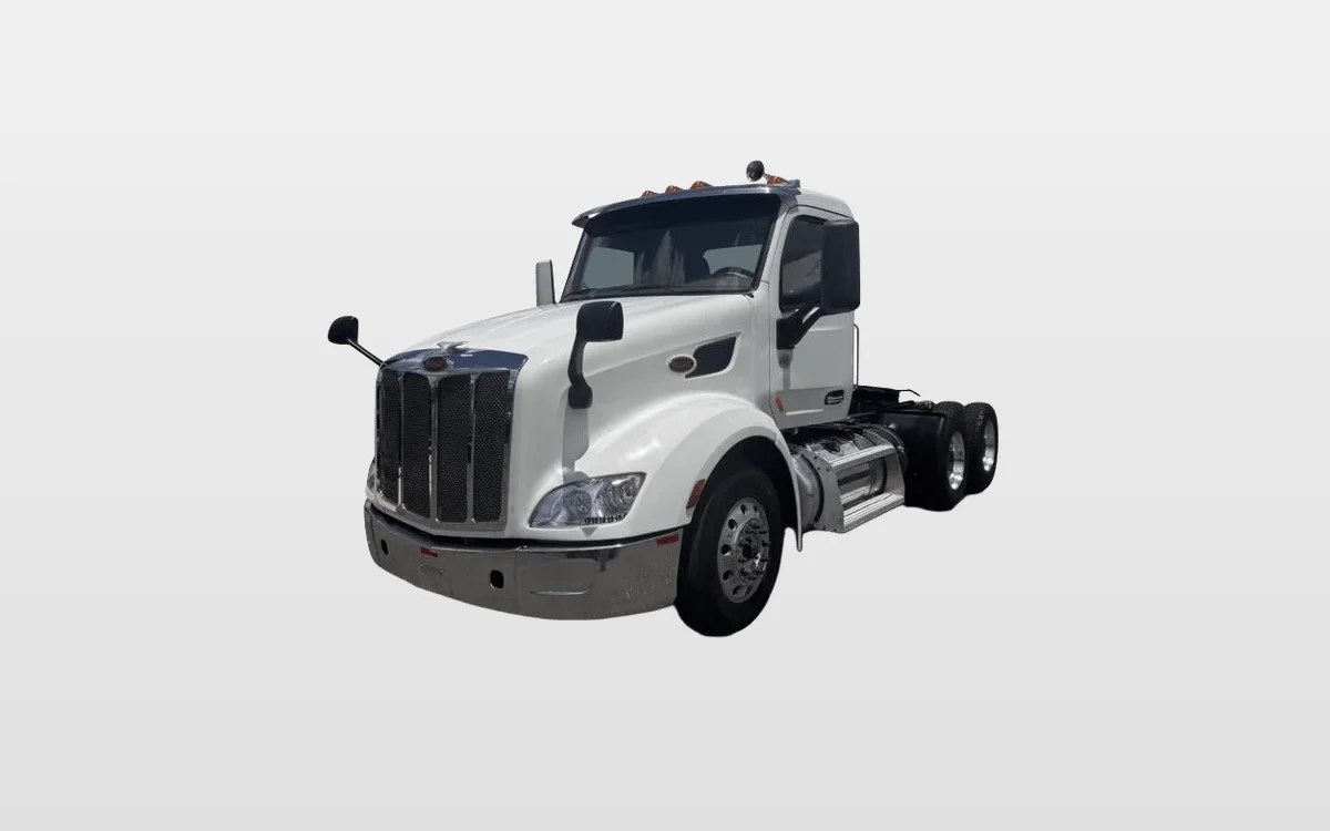 2020 Peterbilt 579 - image 1