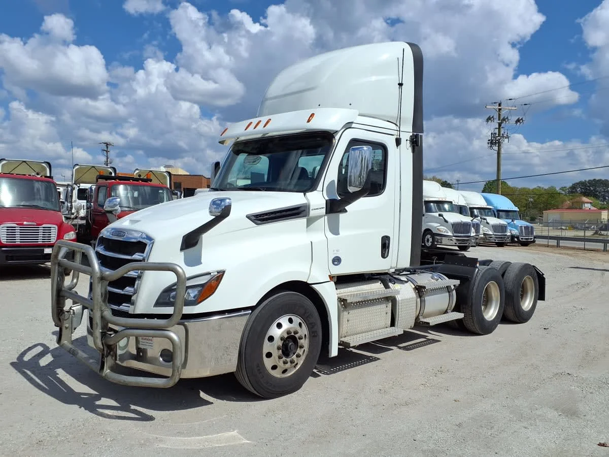 2020 Freightliner Cascadia