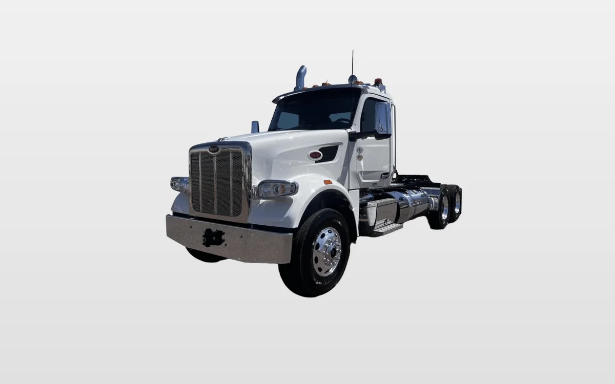 2026 Peterbilt 567 - image 1